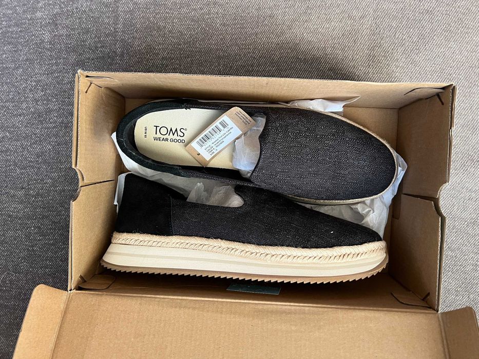 Продавам спортни обувки TOMS 42.5