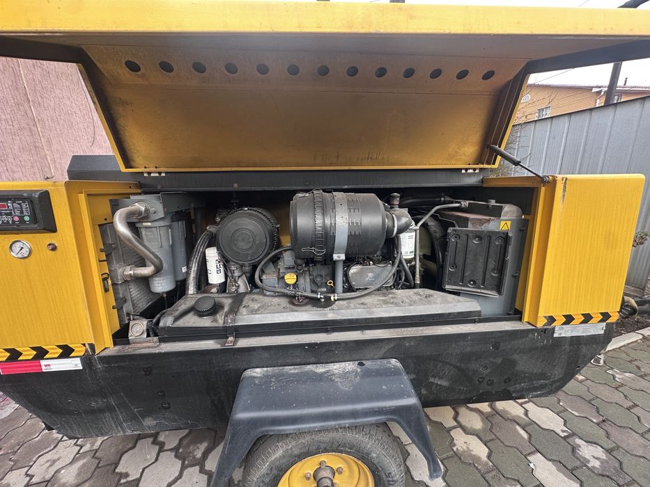 Продам компрессор 12 куб