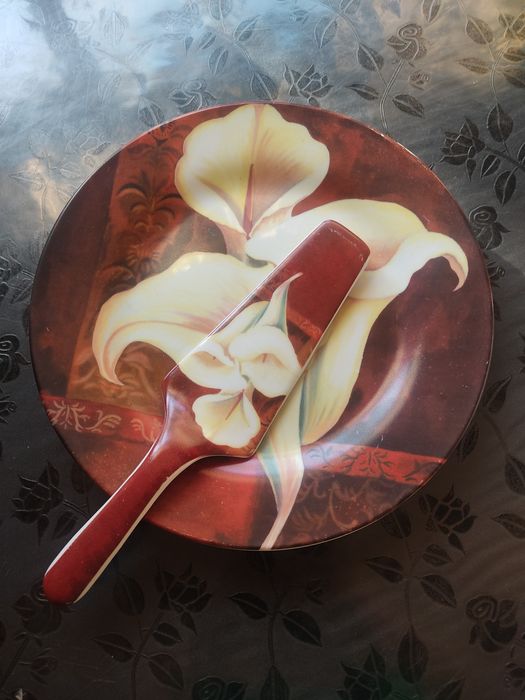 Блюдо для торта с лопаткой