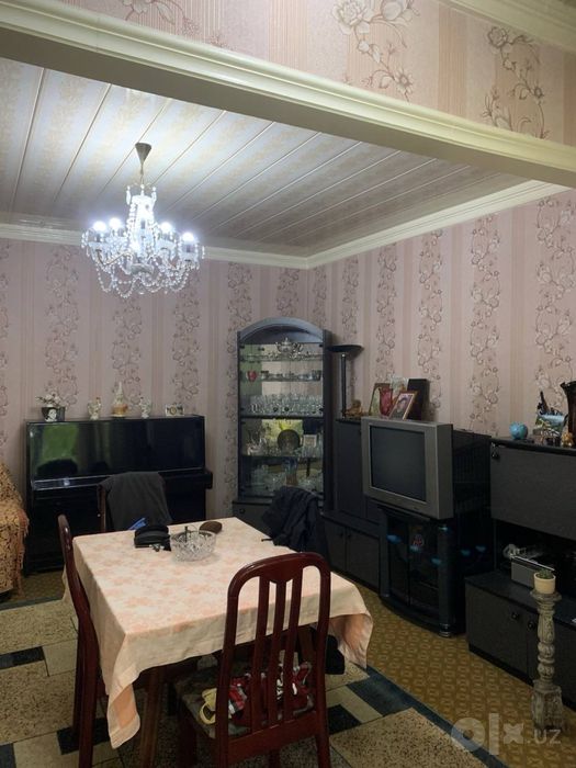 Ялангач Продается квартира 4/2/4 балкон 2х6