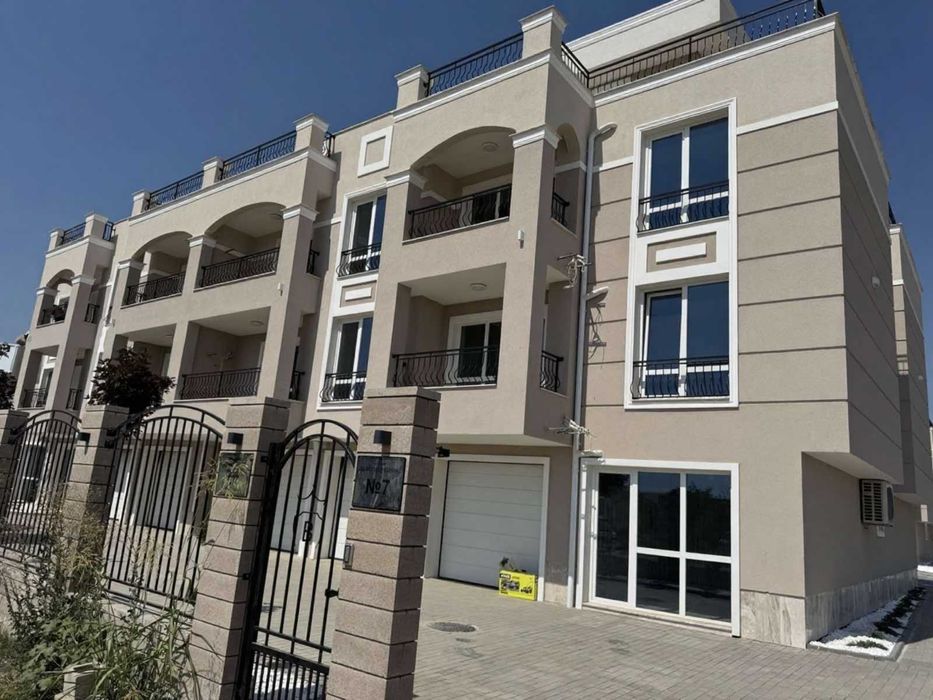 Продава се Тристаен апартамент в Пловдив, Беломорски - 121 кв.м за 1405 €/кв.м - Снимка #5