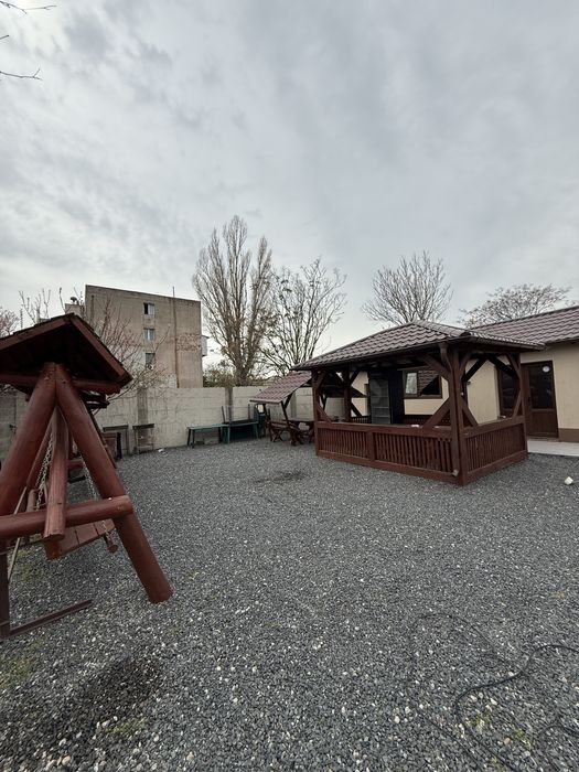 Casă de inchiriat in regim hotelier