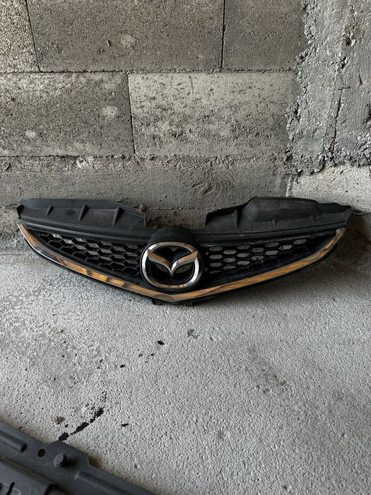 Mazda 5 предна броня на части