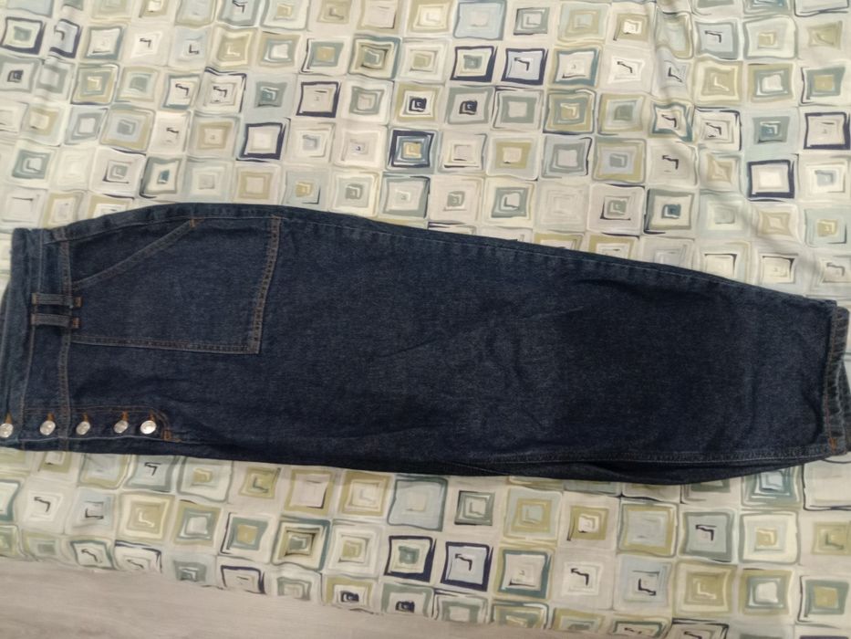 Джинсы оверсайз женские