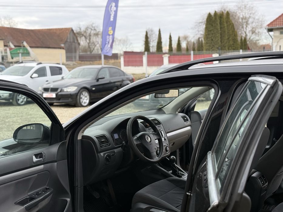 Volkswagen Golf 1.9 TDI 105 CP 2008 SE POATE IN RATE