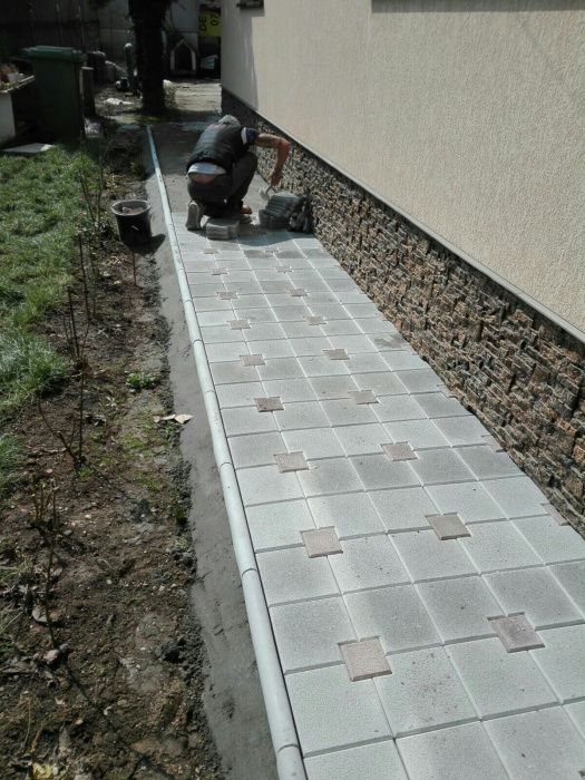Vindem Pavele din beton - model 20x10 cu 10x10 pavaje montaj