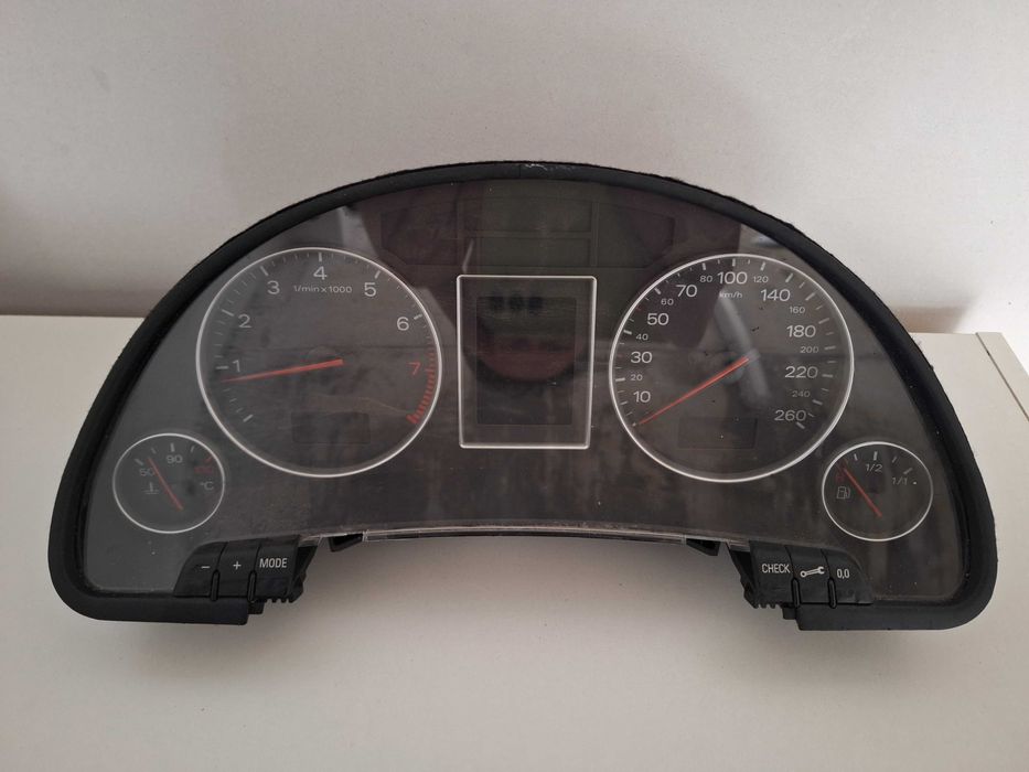 Табло за километри за Ауди А 4 В6   2001-2005 г.