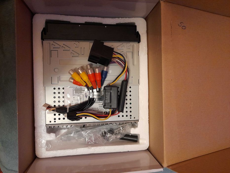 Casetofon AEG cu Display