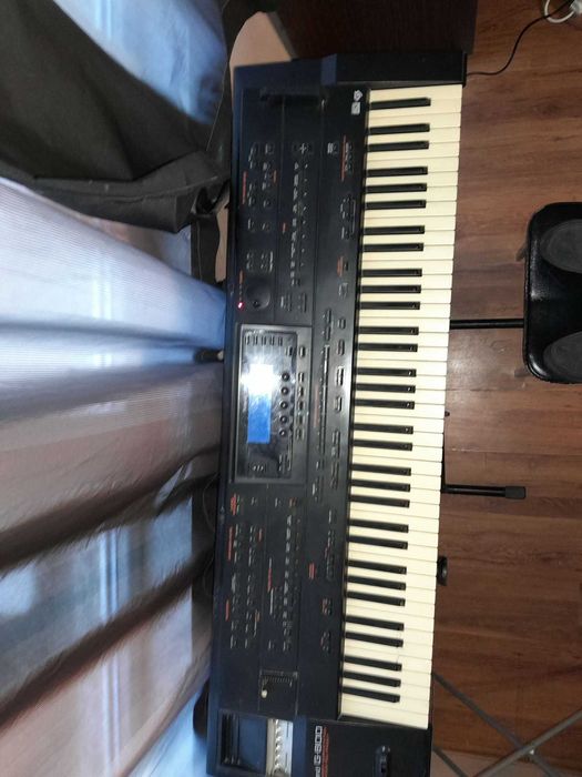 Roland G-800 & General Music GEM Pro 1 Real Piano
