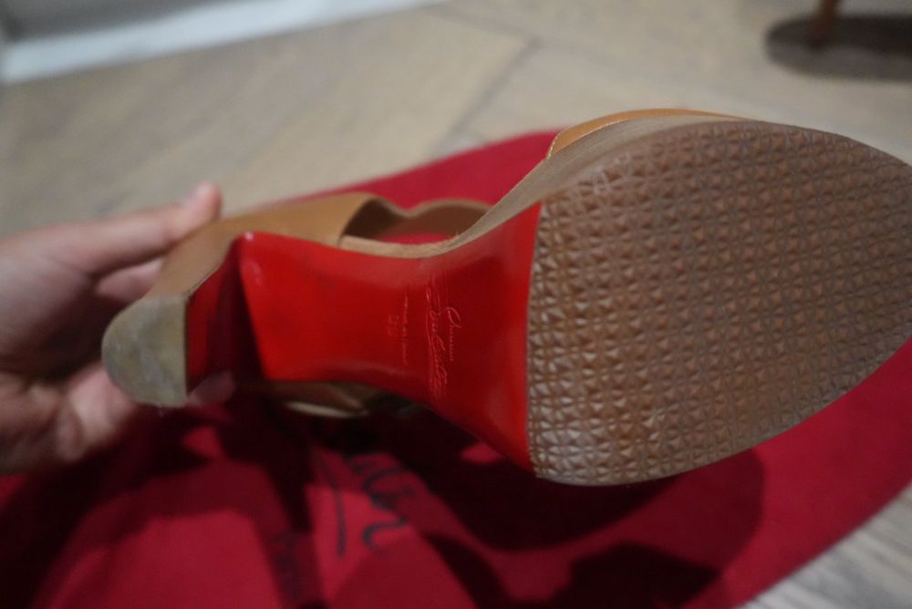 босоножки Christian Louboutin