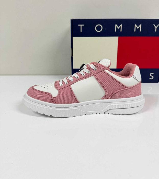Tommy Jeans The Brooklyn Mix Media