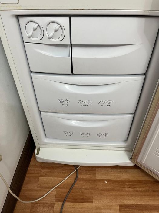 Продам холодильник