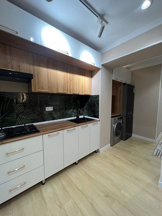 Метро Хамза 2/4/5. Новый Евро Хай-тек. Мебель и Техника