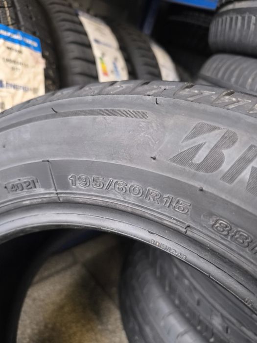 195 60 15 Bridgestone Летни 2бр.