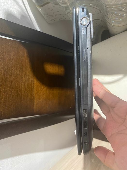 MSI intel core i3/SSD/Windows 10