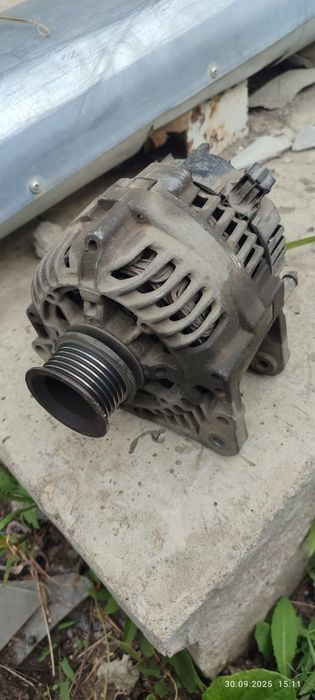 Продам генератор Пассат В4