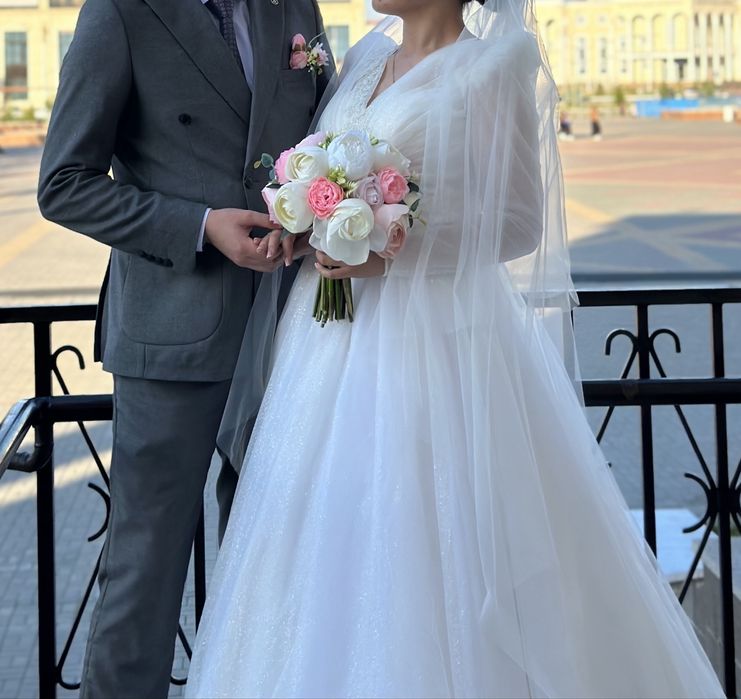 Свадебное платье !