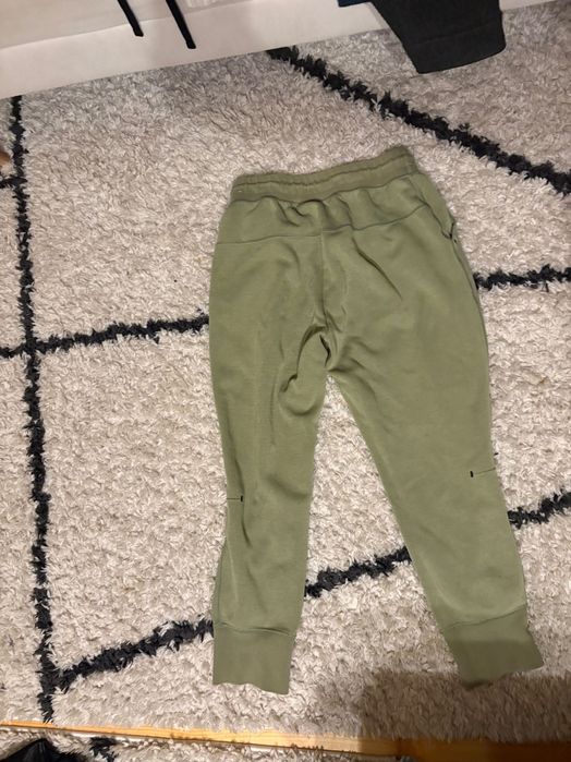 nike tech fleece