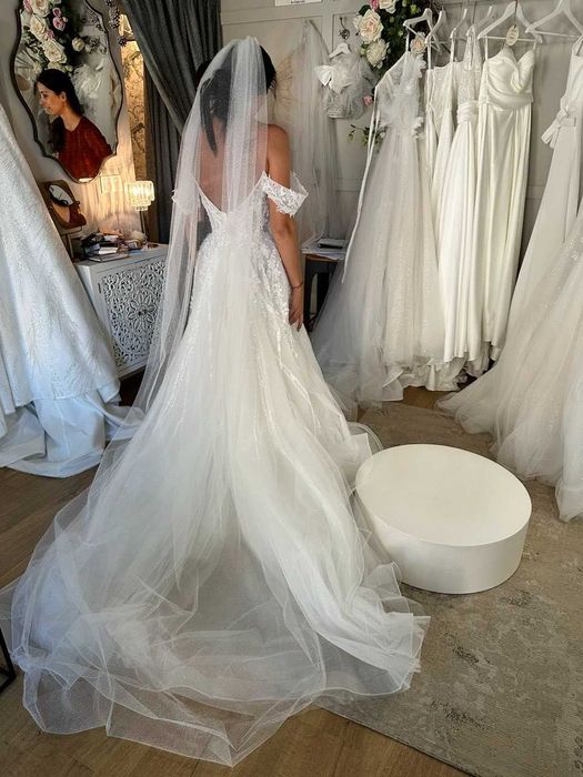 Булчинска рокля с воал