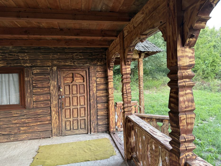 Cabana la lacul Doua Veverite Lapusel