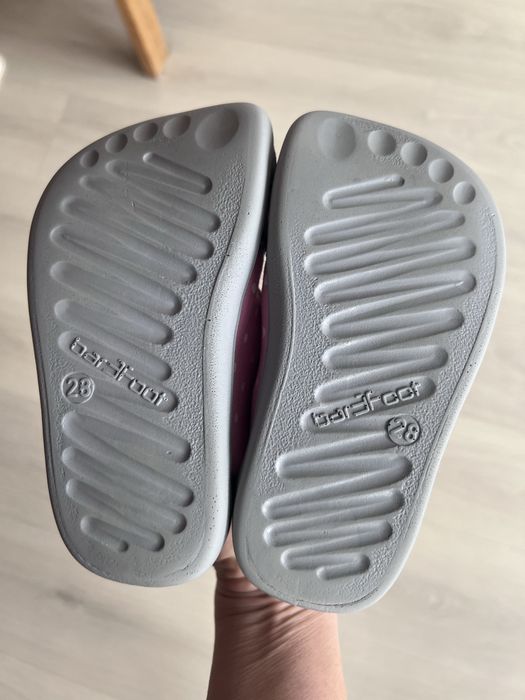 Боси пантофи 28 номер