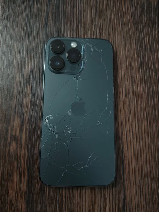 Продаю iPhone 14 Pro Max 256 ГБ.