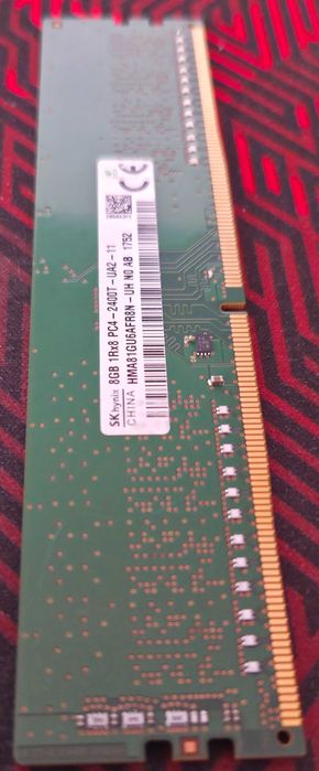 Рам Памет: SKHynix 32GB (4x8GB) DDR4 2400MHz CL17