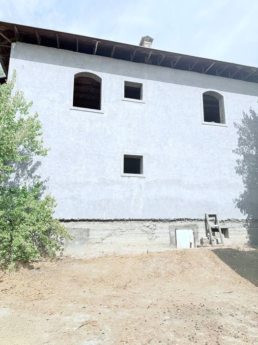 Uy sotiladi, Sabzavotda