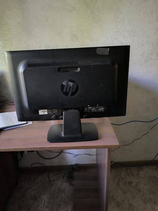 Монитор HP в отличном состоянии