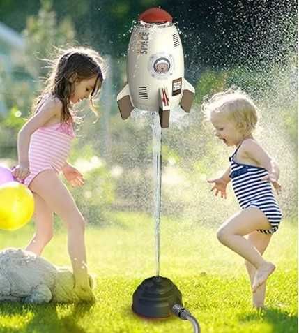 Забавна градинска водна игра изстрелваща се ракета