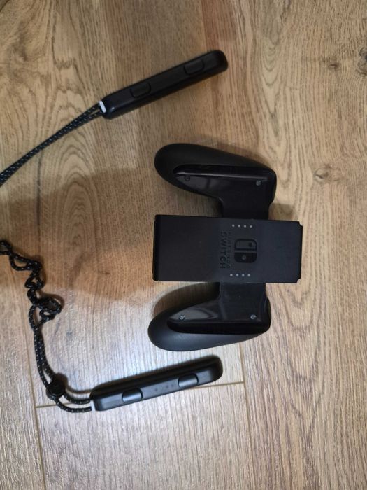 Nintendo Switch OLED 64GB – Stare Impecabilă + Accesorii