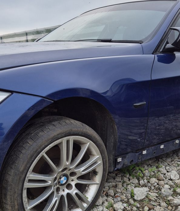 Aripa stanga bmw seria 3 e90 e91 LCI 2010 cod culoare 381