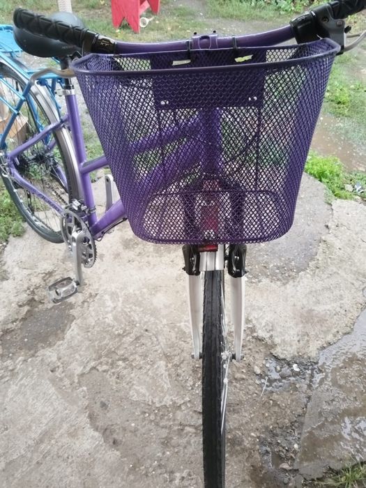 De vanzare bicicleta foarte buna merge bine