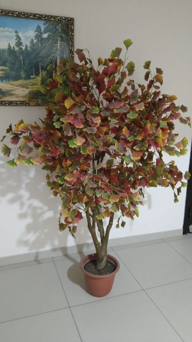 Продам искусственное дерево