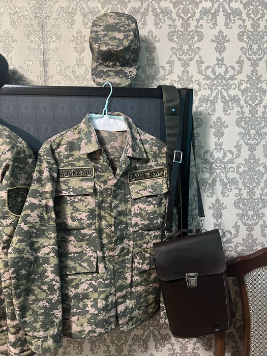 Военная форма.