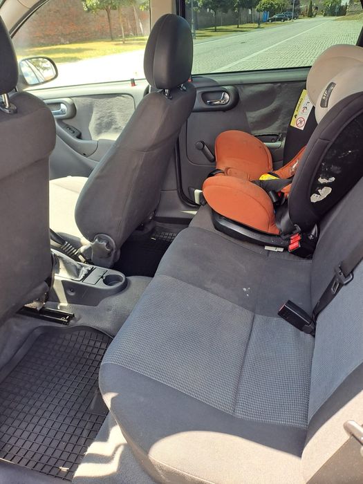 Vând Opel CORSA  C