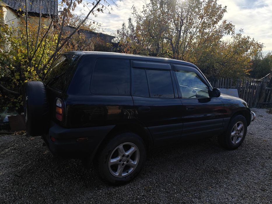 Toyota RAF 4 1997