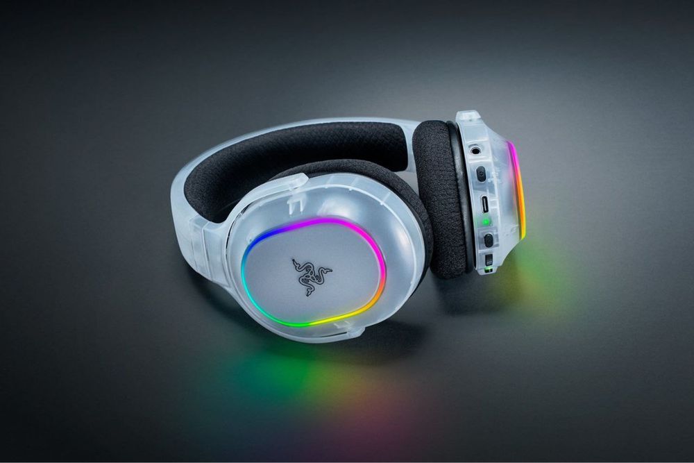 Razer Barracuda X Chroma Phantom white