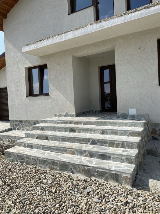 Piatră de munte naturală