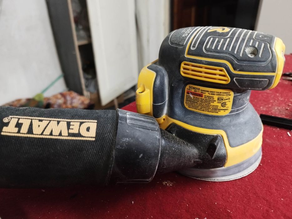 Шлифмашина девольт,сша