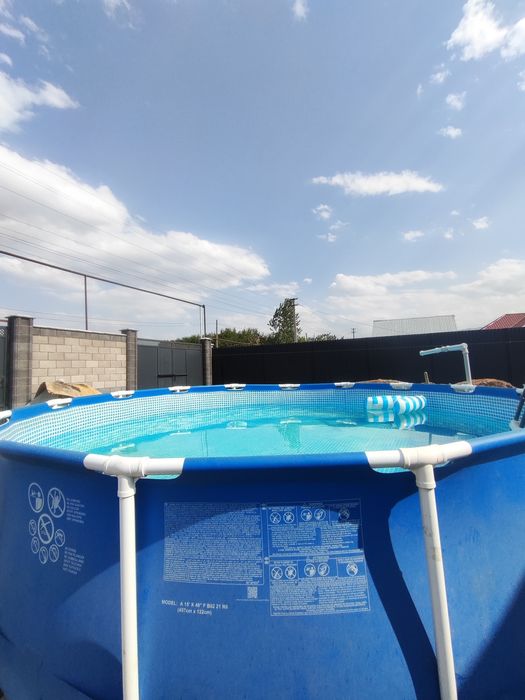 Продается бассейн интекс 4,57х1,22