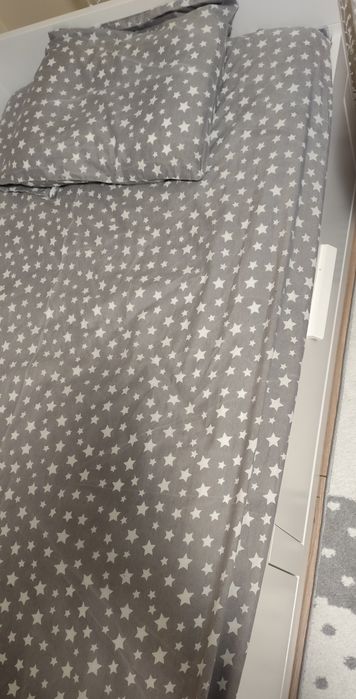 Комплект чаршаф с ластик и калъфка