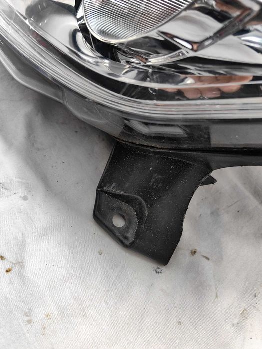 Фар Ситроен  Citroen DS3