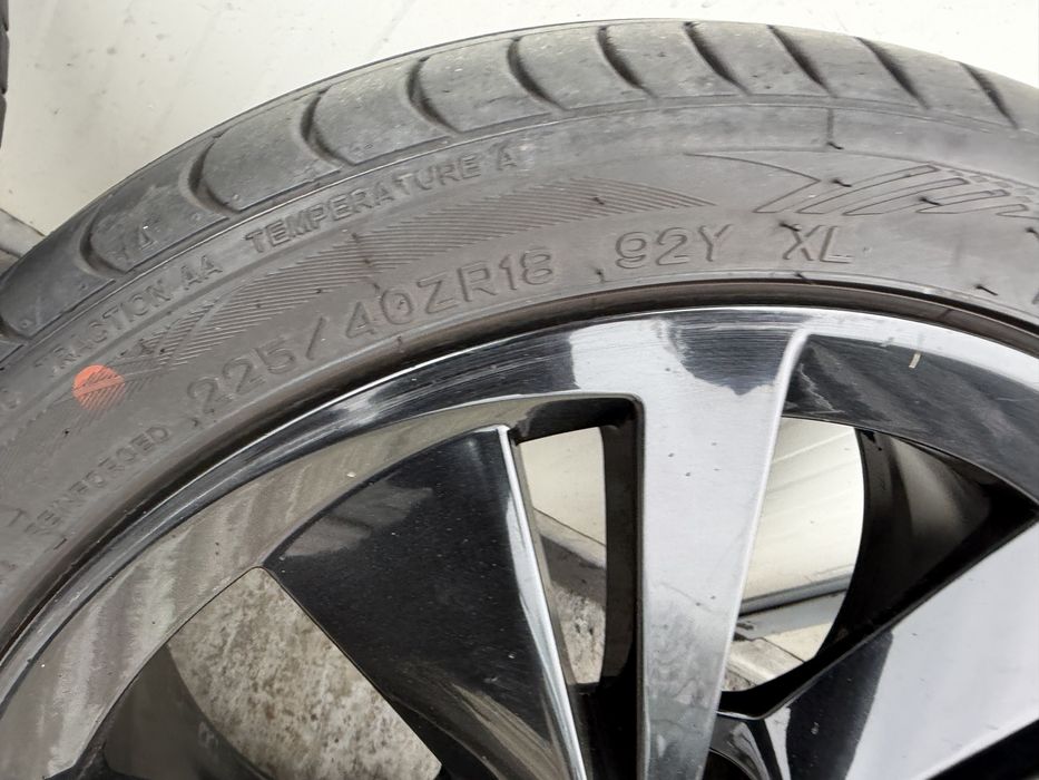 Джанти с гуми 18 за Seat Leon FR Сеат