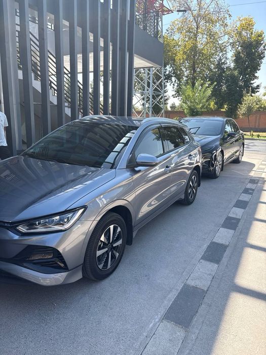 BYD e2 Luxury 405km! 2025 йил! Пробеги 12000км! Электро! Краскаси тоза