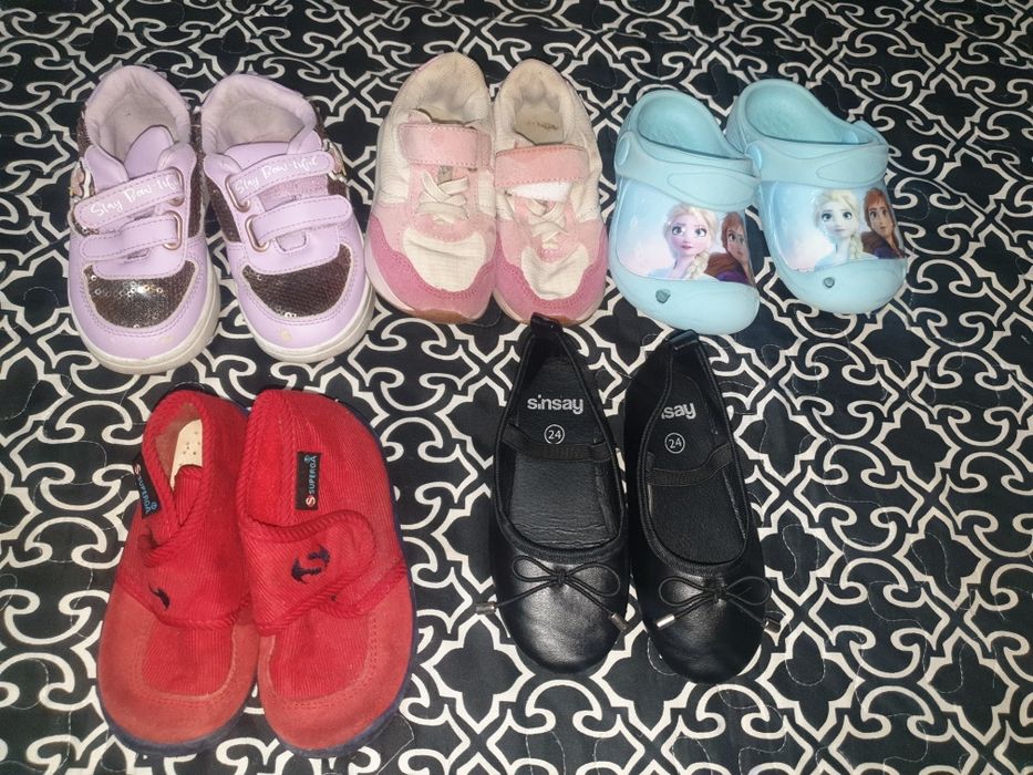 Incaltaminte marimea 24