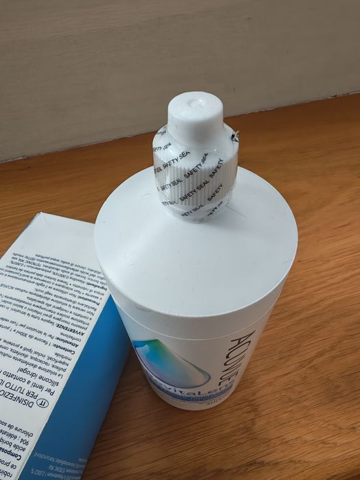Нов разтвор за контактни лещи ACUVUE RevitaLens (300 ml)
