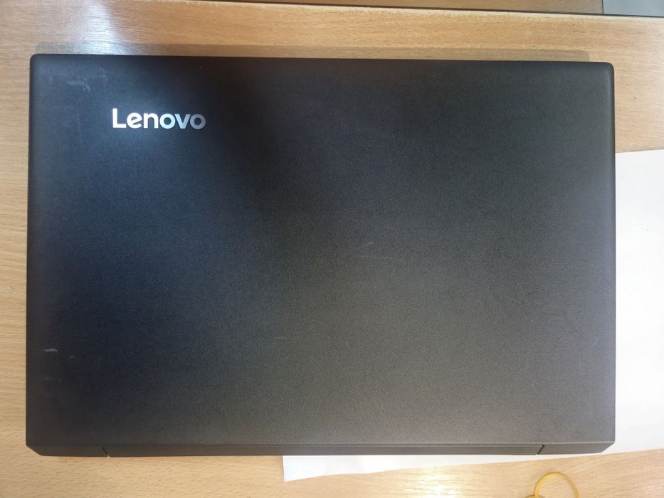 Lenovo V110 cu 8GB RAM , 240GB SSD , HD Graphics , Celeron N3350..19.