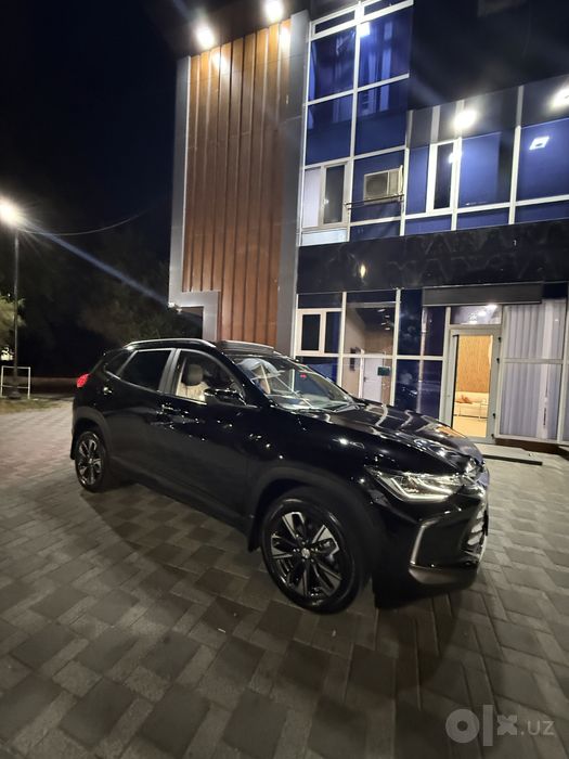 Tracker 2025 yil Premier Plus