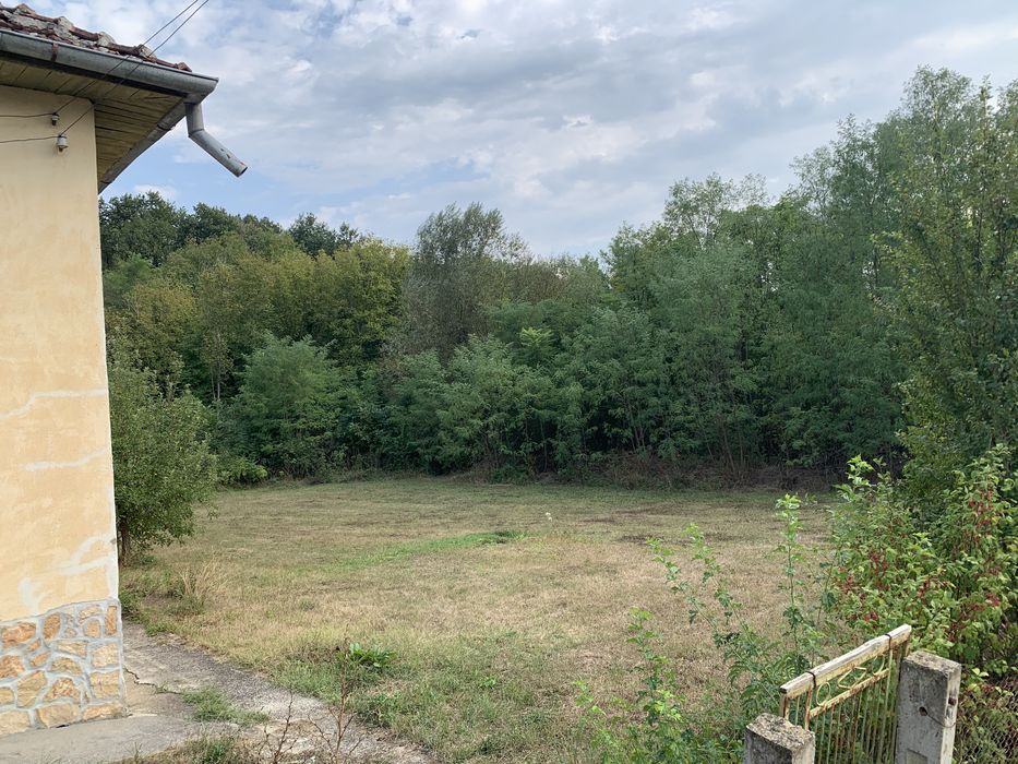 Продава се Къща в с. Равнище, Област София-област - 60 кв.м за 817 €/кв.м - Снимка #1